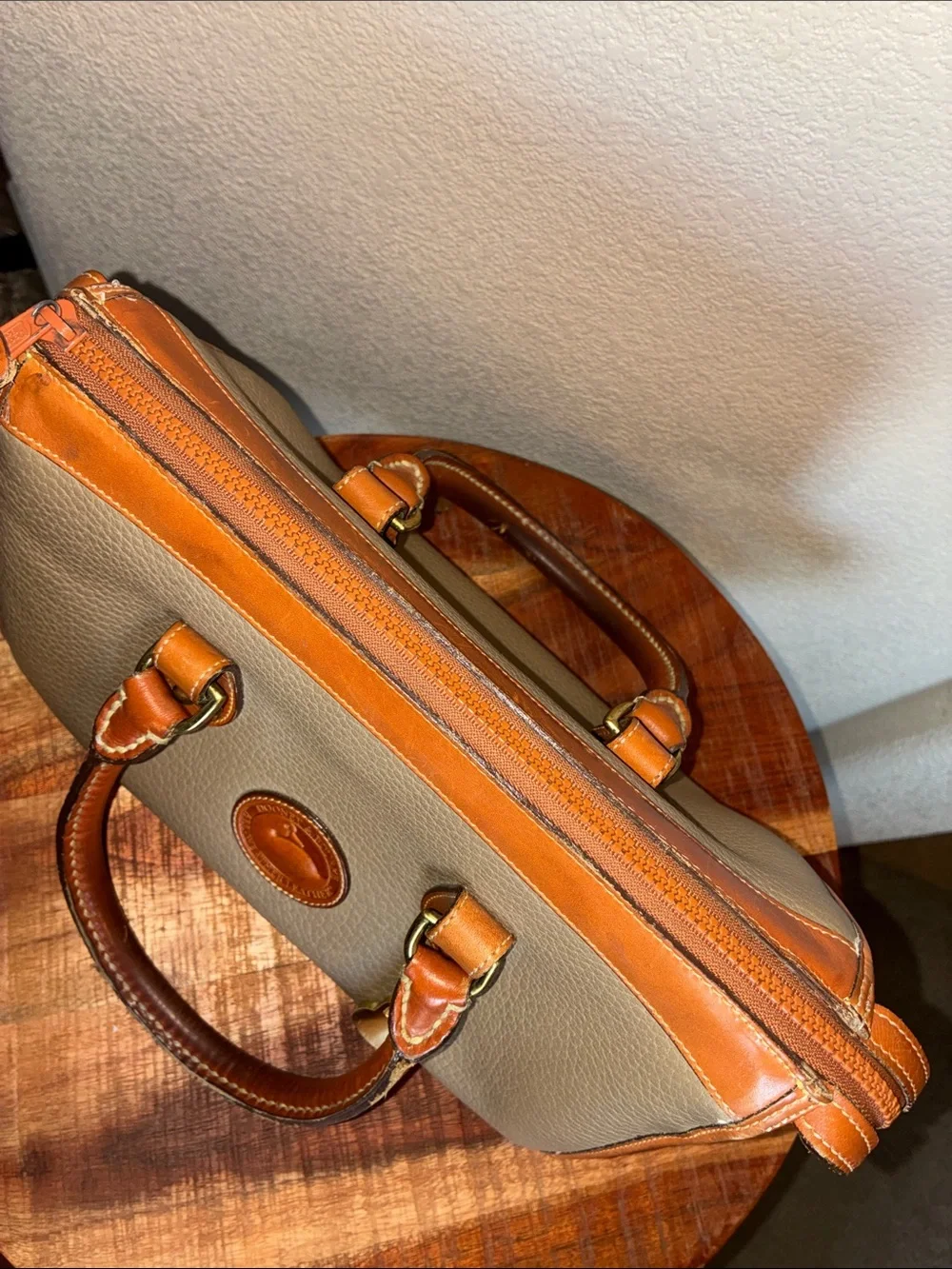 Dooney Bourke Satchel 2-Tone Pebble Leather, Tan/Taupe all weather bag, VTG EUC
